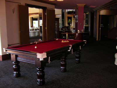 Traditional billiard table by Thompson Billiard Tables, view 2 of 4